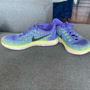 Blue / green Women's Nike US 7.5 (EUR 38.5) training shoes